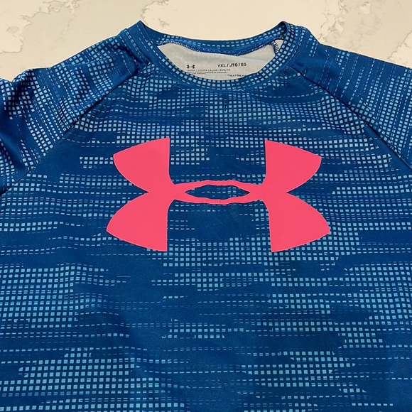 Boys Youth XL Nike and Under Armor tees - Picture 2 of 7